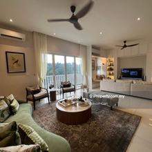 Fully Furnished With Superior ID town House in mont kiara for Rent 