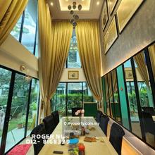 Luxury 3.5 Sty Corner Unit For Sale 