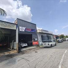 For Sale / Tanah Tampoi / 1.5 Storey Link Factory