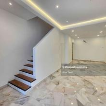 Well Maintain move in condition/Low down payment/ Viewing anytime