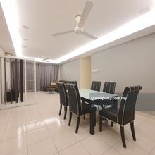 2 parking 3 plus 1 Room 3 bathroom Fully Furnished