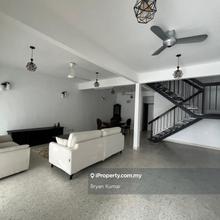 Refurbished 2 Storey Intermediate Link House - Jalan Terasek area