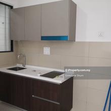 Fully Furniture With 5 Star Facility And KL View
