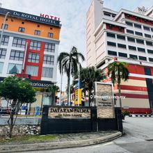 Dataran de palma office,selling at a loss