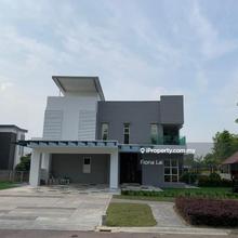 East Ledang corner lot big bungalow with pool, nice furnished