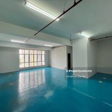 Nice layout Open view facing Office Below market. Short walk Lrt3 
