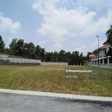 Super cheap freehold flat land serene enviroment 