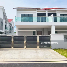 Brand new cluster house