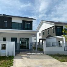 Freehold, 3 minutes to AEON Anggun City