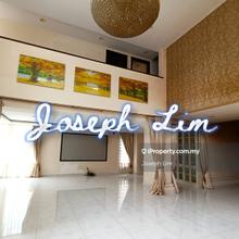 Golf View Bungalow with Corvered Car Porch
