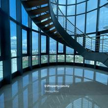 Luxurious ldyllic Penthouse with Private Pool for sale