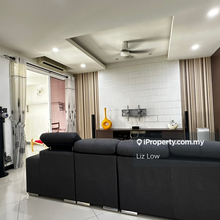 Prime area  9 bukit utama unit for sale 