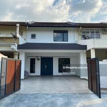 Renovated, Open Facing, Freehold 20 x 65 sqft Double Storey Terrace