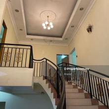 Well maintained double storey bungalow unit in ss 1, kampung tunku.