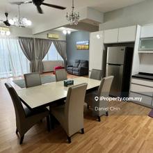 Fully furnished / Fully renovated unit / 2 parking lots 