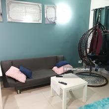 2.5 Storey Renovated 5 mins LRT Freehold