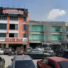 Roi 5.5 % Pusat Perdagangan Selaseh 3 Storey Shop For Sale