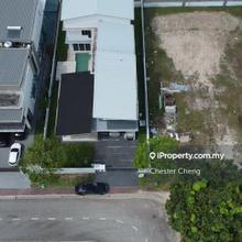 Large Land with South Orientation at Subang Heights