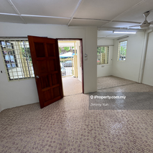 Single storey house for rent