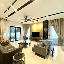 Cheria Semi-D (40x85) Tastefully Renovated and Fully Furnished 