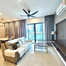 Waterside Residence For Rent !!