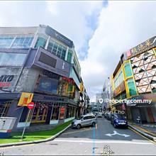 Exclusive Corner 4 Storeys Shoplot
