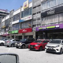 3 Storey Shop Nxt to Gamuda Walk for Sale