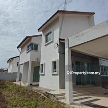 Semi-D house for Sale