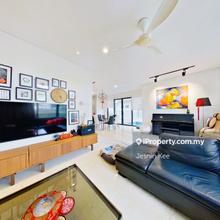 Below Bank Value Breezy Lakefront Semi-D with Balcony & Lake View