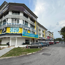 Four storey corner shop in paroi,seremban 
