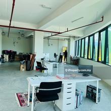 Office unit at Taman Melawati Selling below market 
