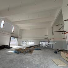 Semi-D Factory, Nice Renovated Unit, Warehouse Perfect With Lift