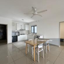 Corner Unit Fully Furnished Eco Sanctuary Duduk Seruang 1000sqft Rent
