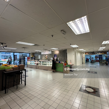 G-floor retail shop, Freehold 