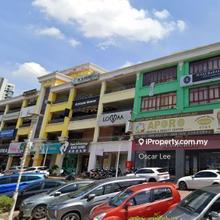 Four Storey Carner Shop