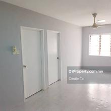 Flora Damansara Flat