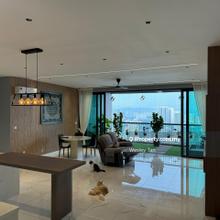 Cubic Botanical Penthouse Modern Renovated Unit
