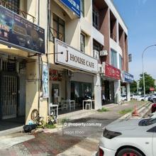 Bandar Baru Permas Jaya 3storey shoplot ground floor for rent