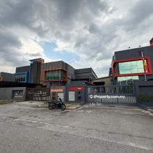 Kajang Bukit Angkat Super Cheap 1.5 Storey Semi D Factory For Sale