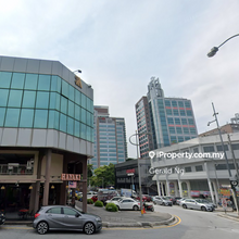 Shop Office En Bloc 3.5sty Uptown Damansara Utama Built: 20k sf