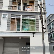 Kampar Westcity Soho Unit End Lot For Sale