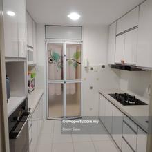 Renovated furnished 850sf nice unit