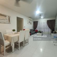 Corner lot, fully furnish