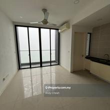 For Rent D Pristine Medini High Floor