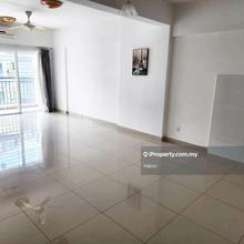 Clean Partly Furnished Casa Tropika Condo Puchong 2 Cover Carparks