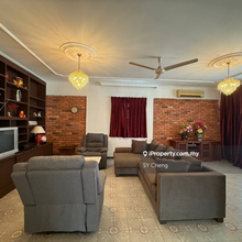 Kolam air bungalow 