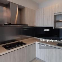 High floor big unit for sale, all rooms facing forest view!