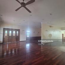 Seksyen 9 @ Bungalow For Rent 