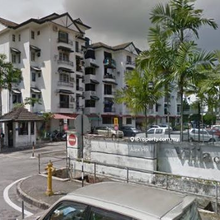 Below Market! Villa Condominium, 700sf, High Floor, Strategic Location