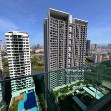 Beautiful Twin Residence condo to let go